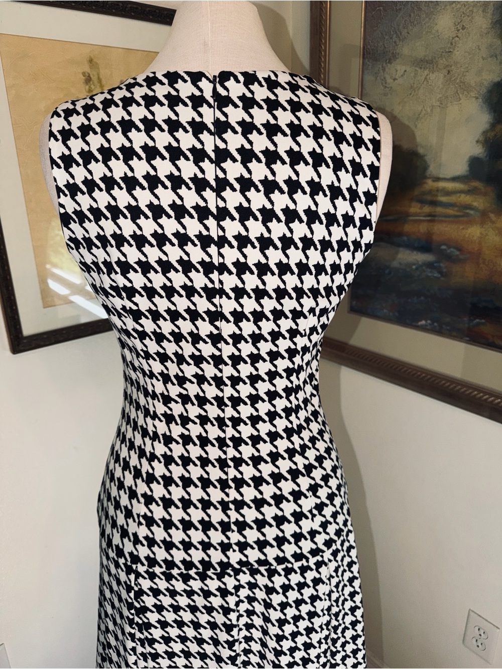 Michael Kors Classic Black & White Houndstooth Sleeveless Dress Size 4 - Picture 10 of 11